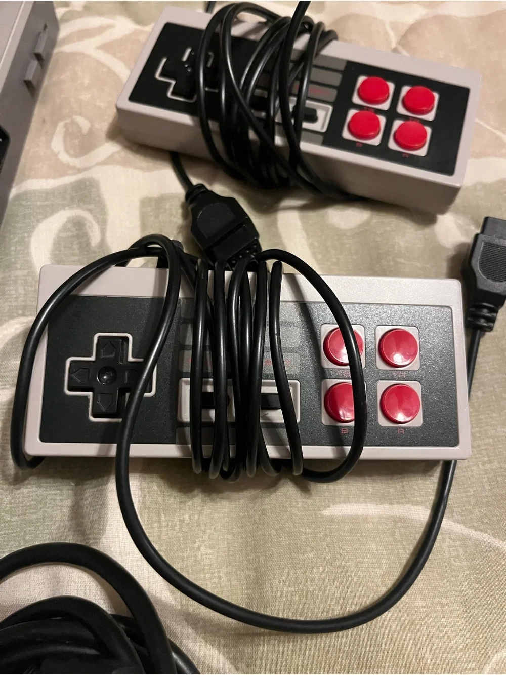 Nintendo NES Classic Edition Mini Console Built-In Games 2 Controllers HDMI